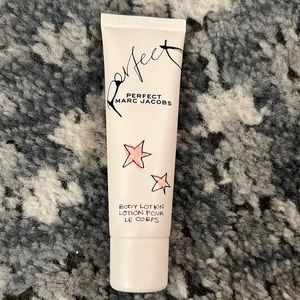NEW Marc Jacobs Perfect perfumed body lotion TRAVEL SIZE 1 oz